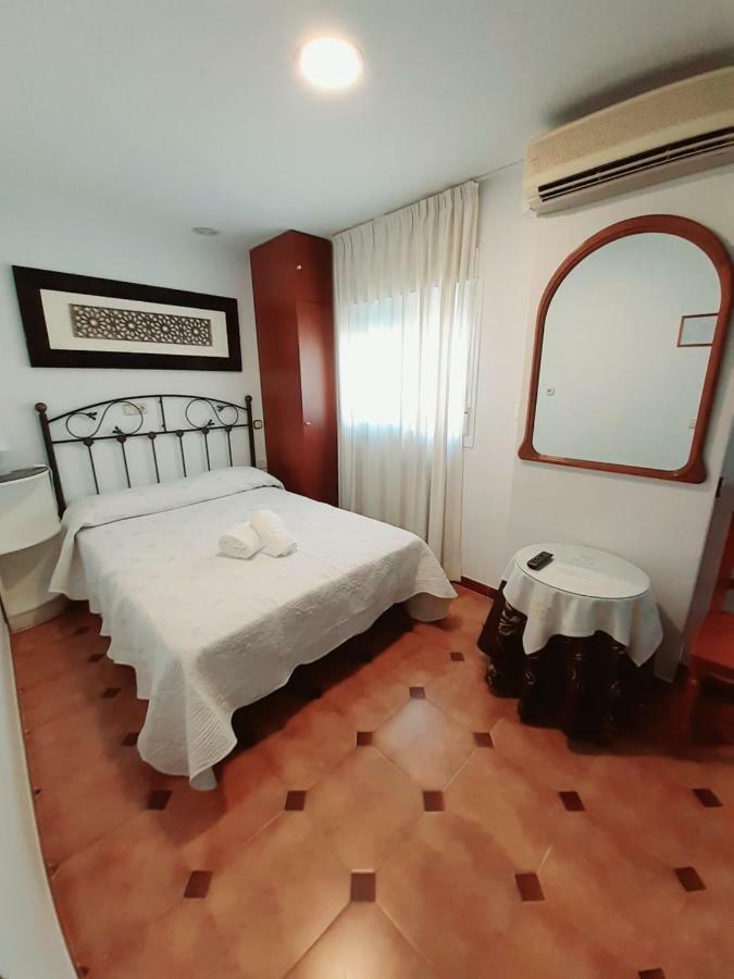 Hostal Kokkola ฟูเอนฮิโรลา ภายนอก รูปภาพ