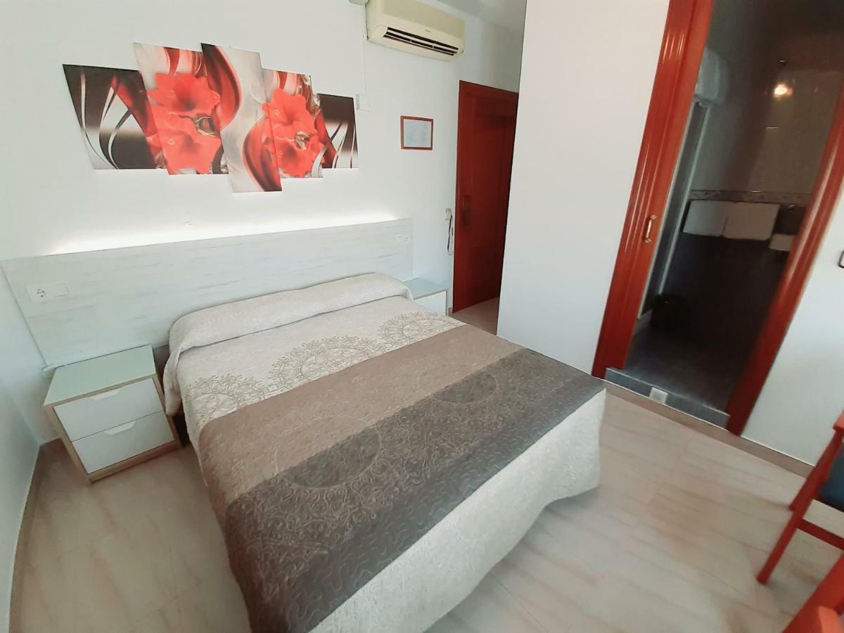 Hostal Kokkola ฟูเอนฮิโรลา ภายนอก รูปภาพ