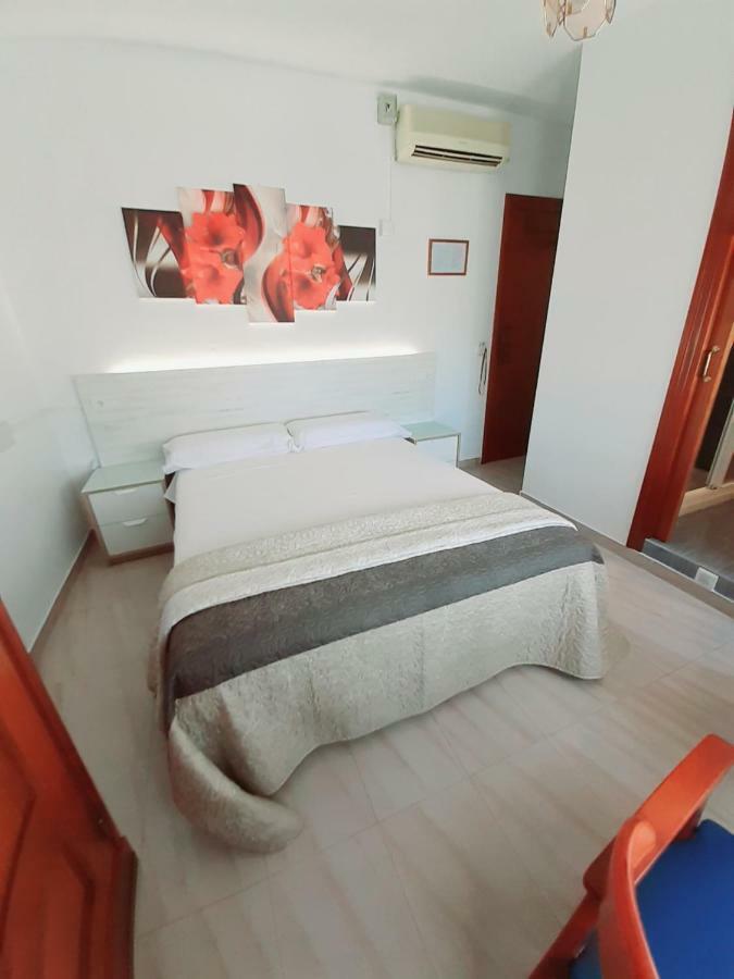 Hostal Kokkola ฟูเอนฮิโรลา ภายนอก รูปภาพ