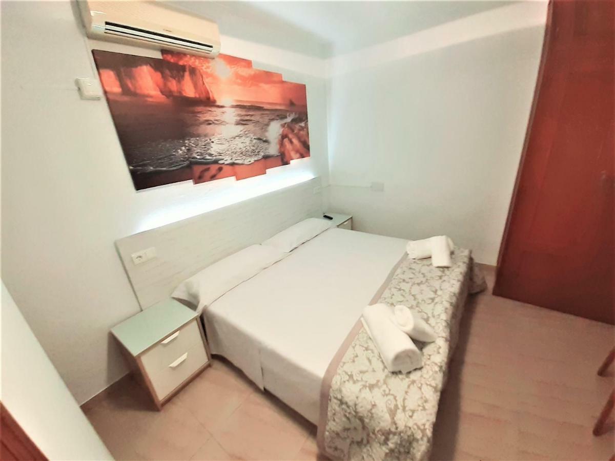 Hostal Kokkola ฟูเอนฮิโรลา ภายนอก รูปภาพ