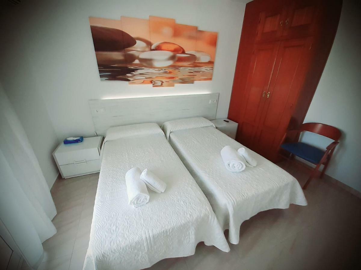 Hostal Kokkola ฟูเอนฮิโรลา ภายนอก รูปภาพ