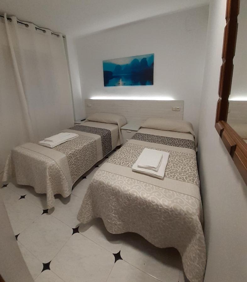 Hostal Kokkola ฟูเอนฮิโรลา ภายนอก รูปภาพ