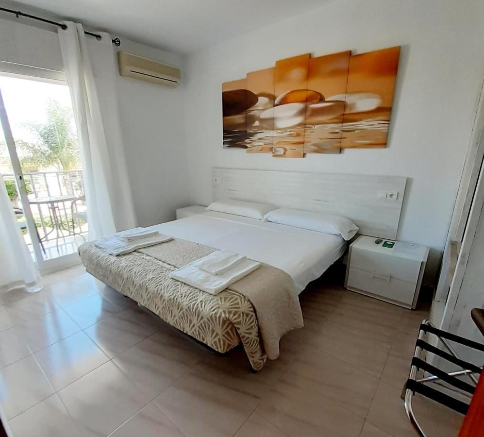 Hostal Kokkola ฟูเอนฮิโรลา ภายนอก รูปภาพ