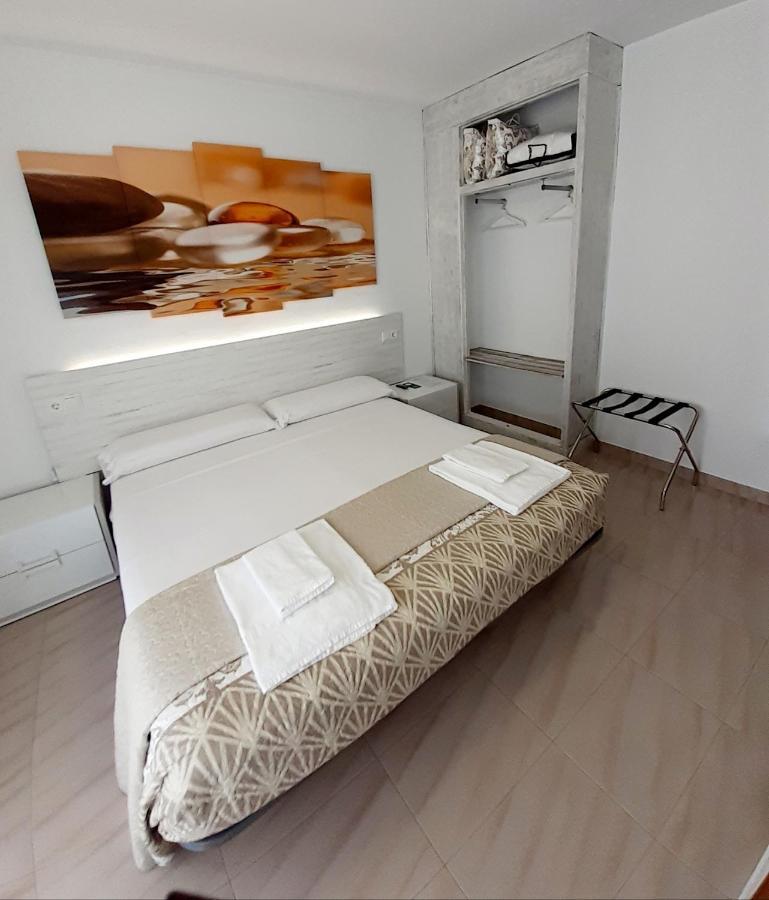 Hostal Kokkola ฟูเอนฮิโรลา ภายนอก รูปภาพ